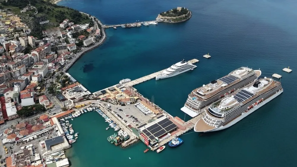 Kruvaziyer turizmine savaş darbesi… İzmir’e dört ayda denizden 32 bin turist geldi
