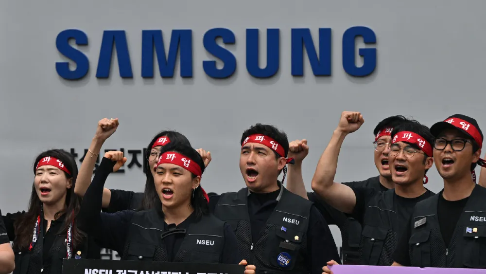 Samsung'da grev krizi sona erdi: İşçiye 340 bin dolar ikramiye ödenecek