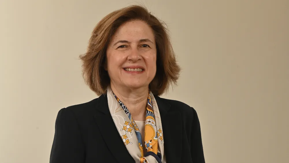 İdil Yiğitbaşı’ndan ‘Her gün iki bardak süt için’ daveti