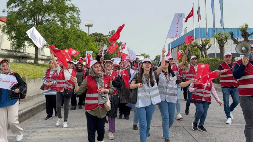 Ege Serbest Bölgesi'ndeki baharat şirketinin işçileri greve çıktı