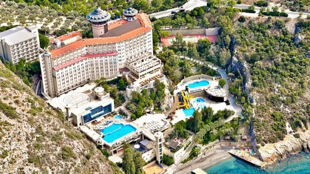Turizm sektöründe şok: Kuşadası’nın sembol oteli konkordato ilan etti
