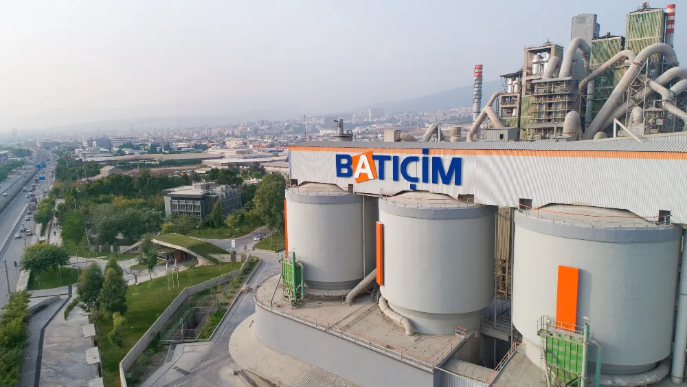 İzmir'in çimento devinde kritik adım: Batıçim ve Batısöke'nin yeni unvanları tescil edildi