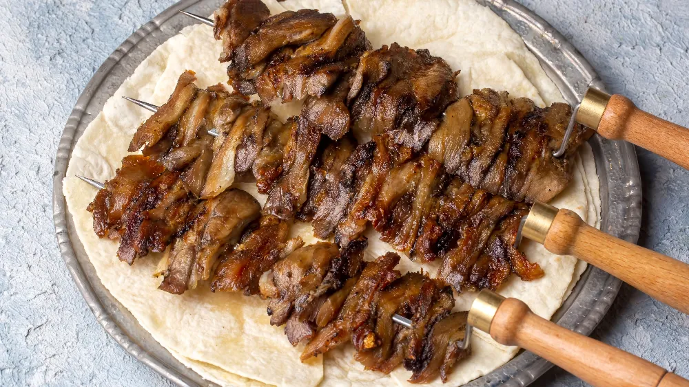 Tarım Bakanlığı açıkladı… İzmir’de cağ kebabında ve kuzu külbastıda kanatlı eti