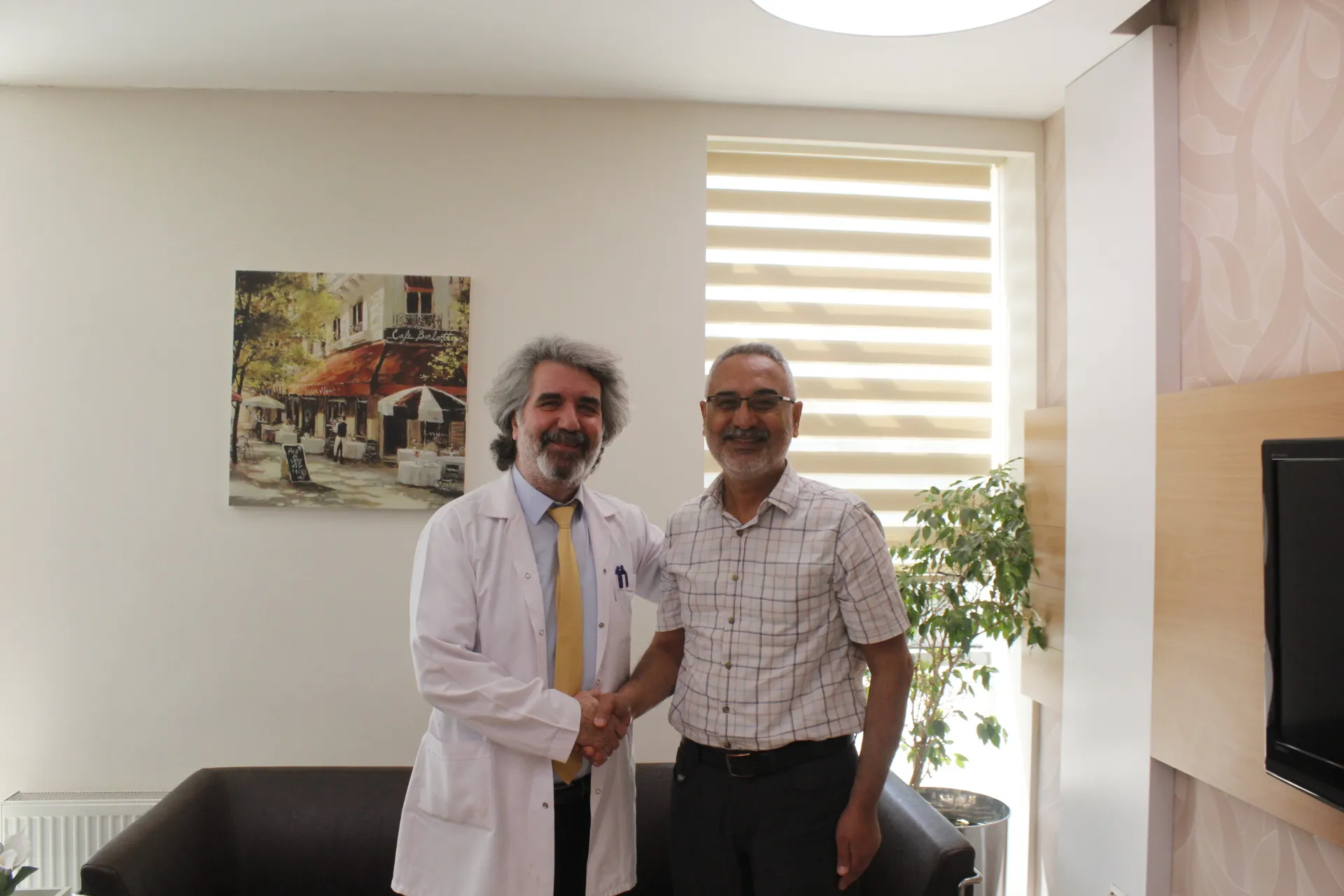 Op.Dr. Mehmet Bayındır, kooperatif hastanesi modelini Sinan Doğan'a anlattı