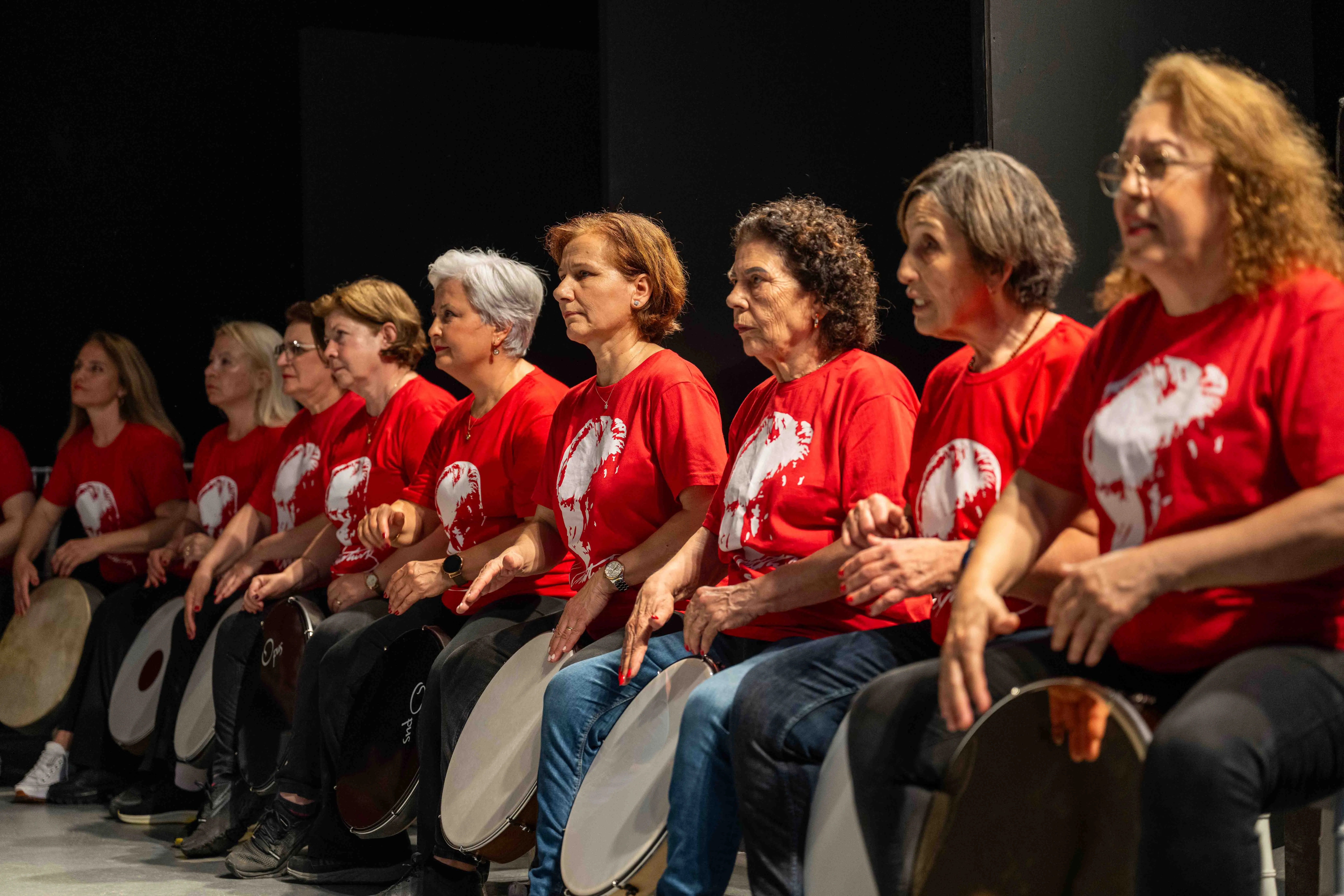 Hobi ve Beceri Edindirme Kursları kapsamında düzenlenen yıl sonu sergileri ve konserlerde kursiyerler çalışmalarını vatandaşlarla paylaştı.
