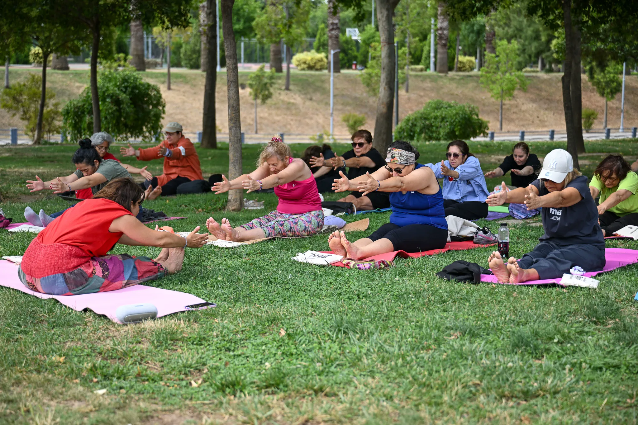 Bornova Belediyesi’nin spor kursları, fitness, yüzme, voleybol ve pilates başta olmak üzere binlerce Bornovalıyı sağlıklı yaşamla buluşturdu.