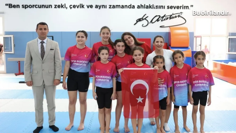 Çeşme’de 19 Mayıs coşkusu Ilıca Atatürk Kültür ve Spor Merkezi’nin açılışıyla taçlandı