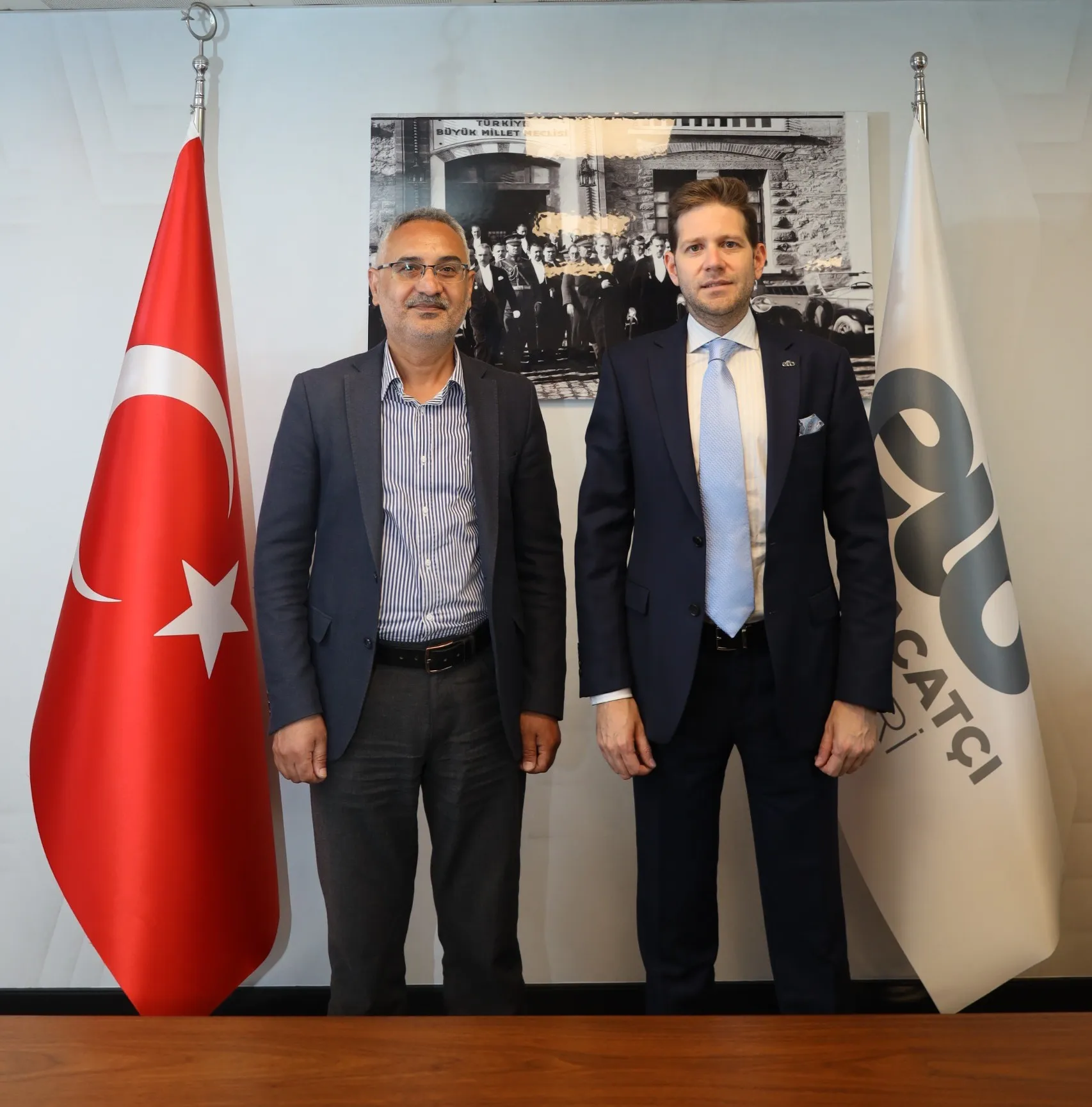 Ege Tekstil ve Hammaddeleri İhracatçıları Birliği Başkanı Turan Göksan, Tekreferans Genel Yayın Yönetmeni Sinan Doğan'a sektörün dönüşümünü anlattı