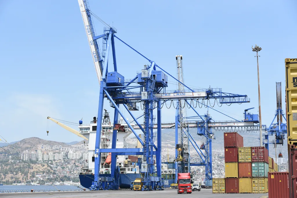İzmir Alsancak Limanı