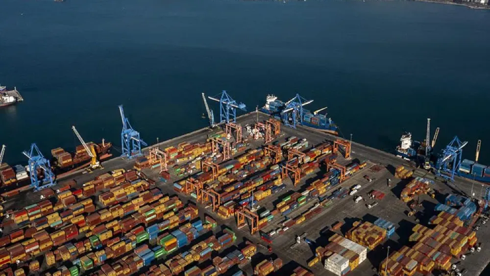 İzmir Alsancak Limanı’nda 375 kamu çalışanının gözü Hazine’de