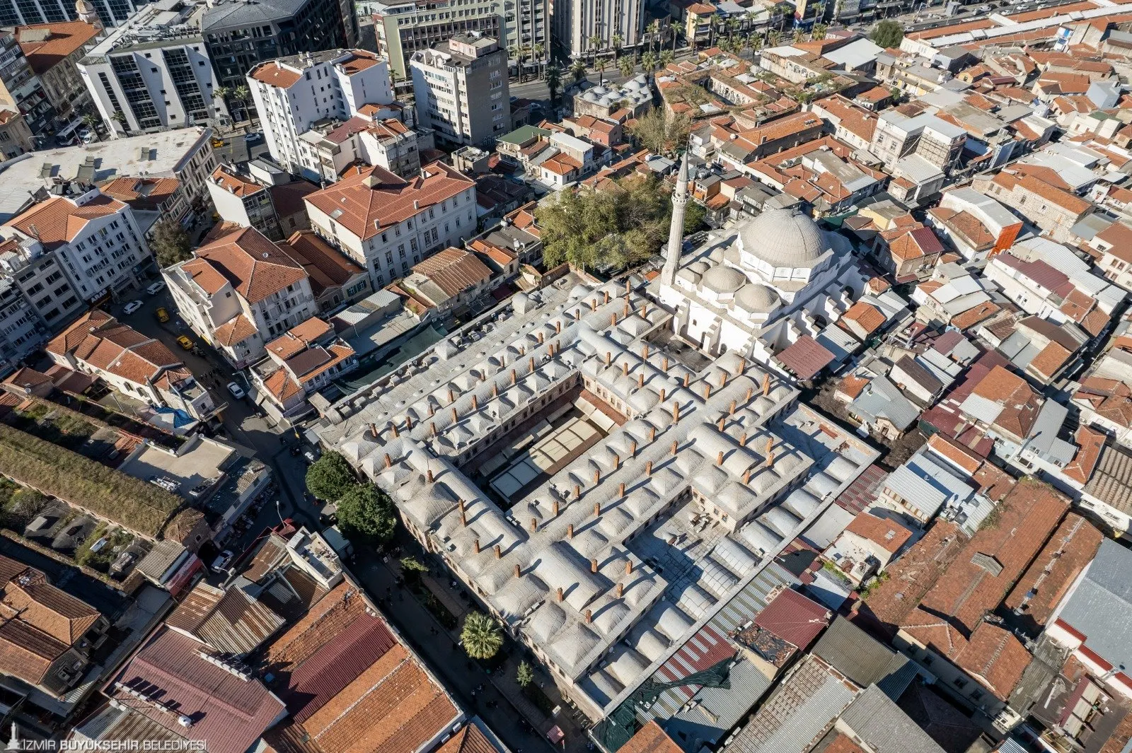 İzmir Tarihi Kemeraltı Çarşısı