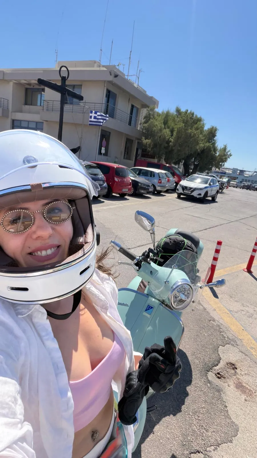 Bengisu, Karşıyaka'dan Roma'ya uzanan yolculuğunda kadın dayanışmasını her an hissettiğini anlatıyor