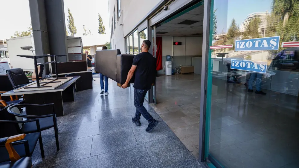 İzmir Otogarı'nda düğmeye basıldı... Büyükşehir'den 73 milyon TL'lik tahsilat