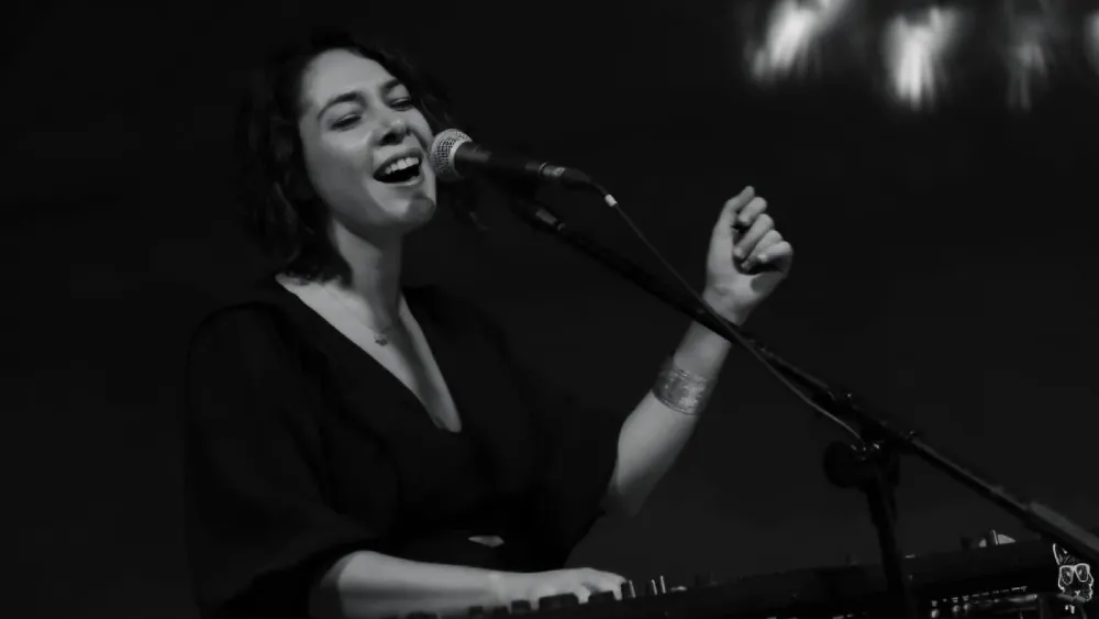 Seda Balcı, ilk kişisel albümü ‘Cebimdeki Hikâyeler’ ile müzik hafızasının kapısını aralıyor