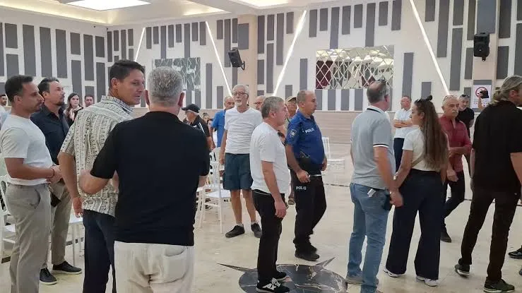 Egeport Kuşadası Limanı'nın ÇED toplantısı tartışmalı başladı