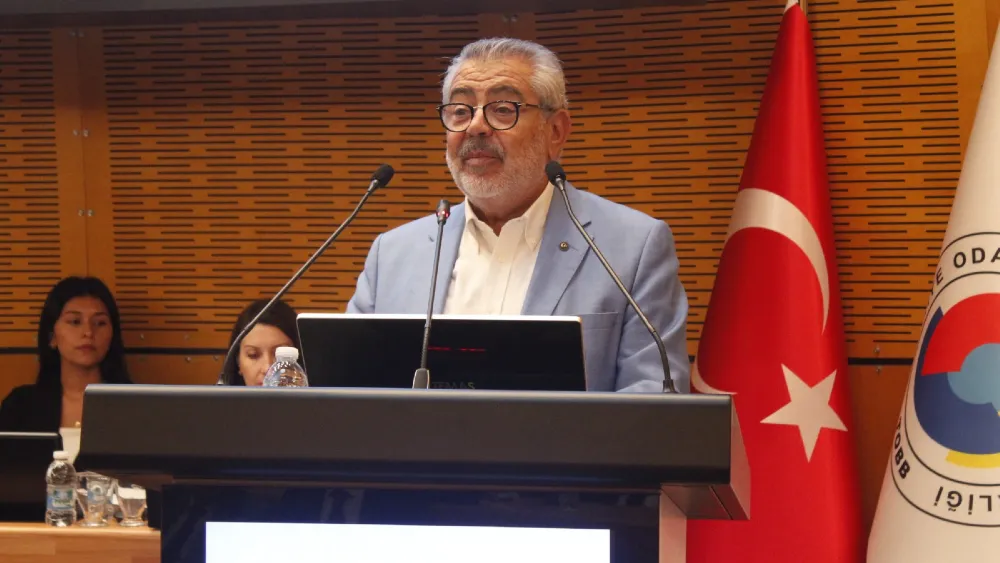 EBSO Meclis Üyesi'nden büyük iddia: Siyasetçiler seçimlerimizi kirletiyor!