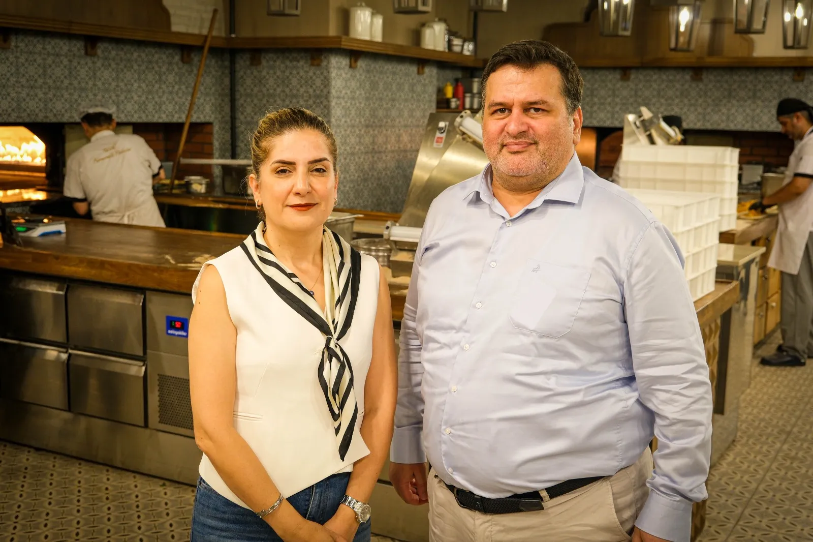 Kardeşleriyle birlikte Dönerci Vedat ve diğer markaların yönetiminde yer alan Yönetim Kurulu Üyesi Gülbahar Akçakale, İstanbul'da İstinyepark'tan sonra Forum İstanbul'da da yerlerini alacaklarını açıkladı.