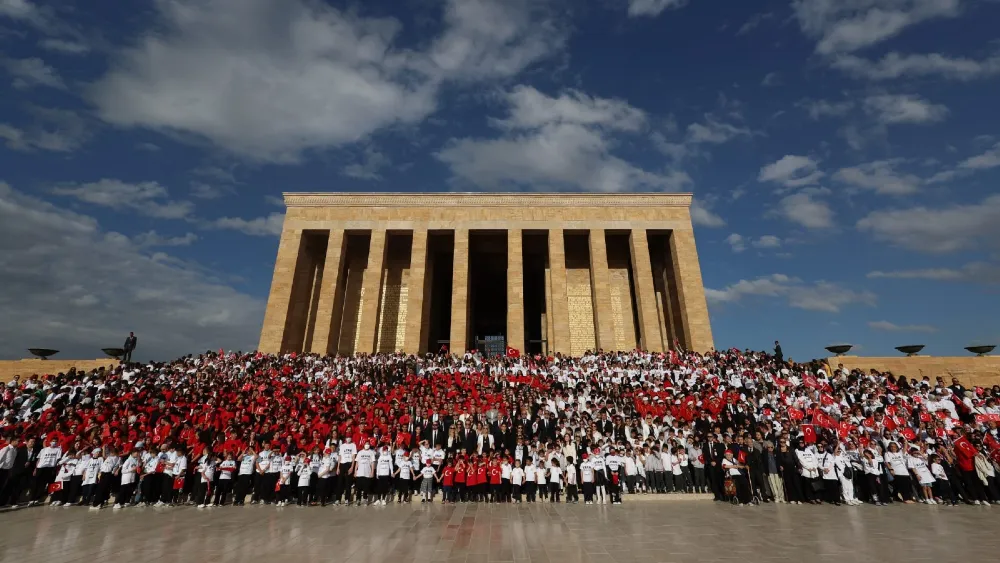 LÖSEV 3 Ekim’de Anıtkabir’de Atatürk’ün huzuruna çıkıyor