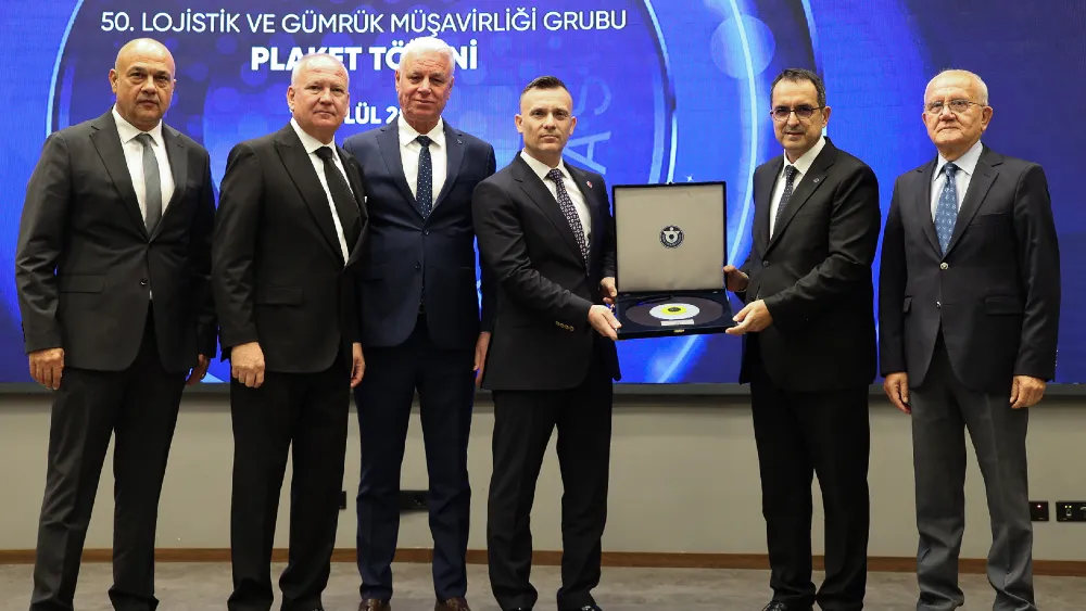 Gümrük müşavirliği mesleğine bir ömür verenlere... İZTO’da “gurur” günü