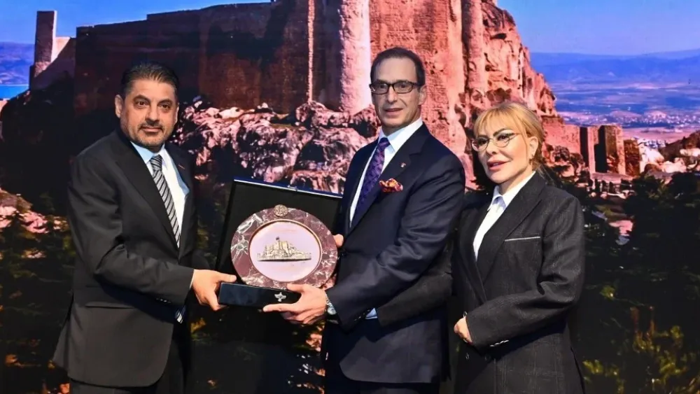 Ömer Koç’un Atatürk ve Gazze sözleri iş insanlarından büyük alkış aldı