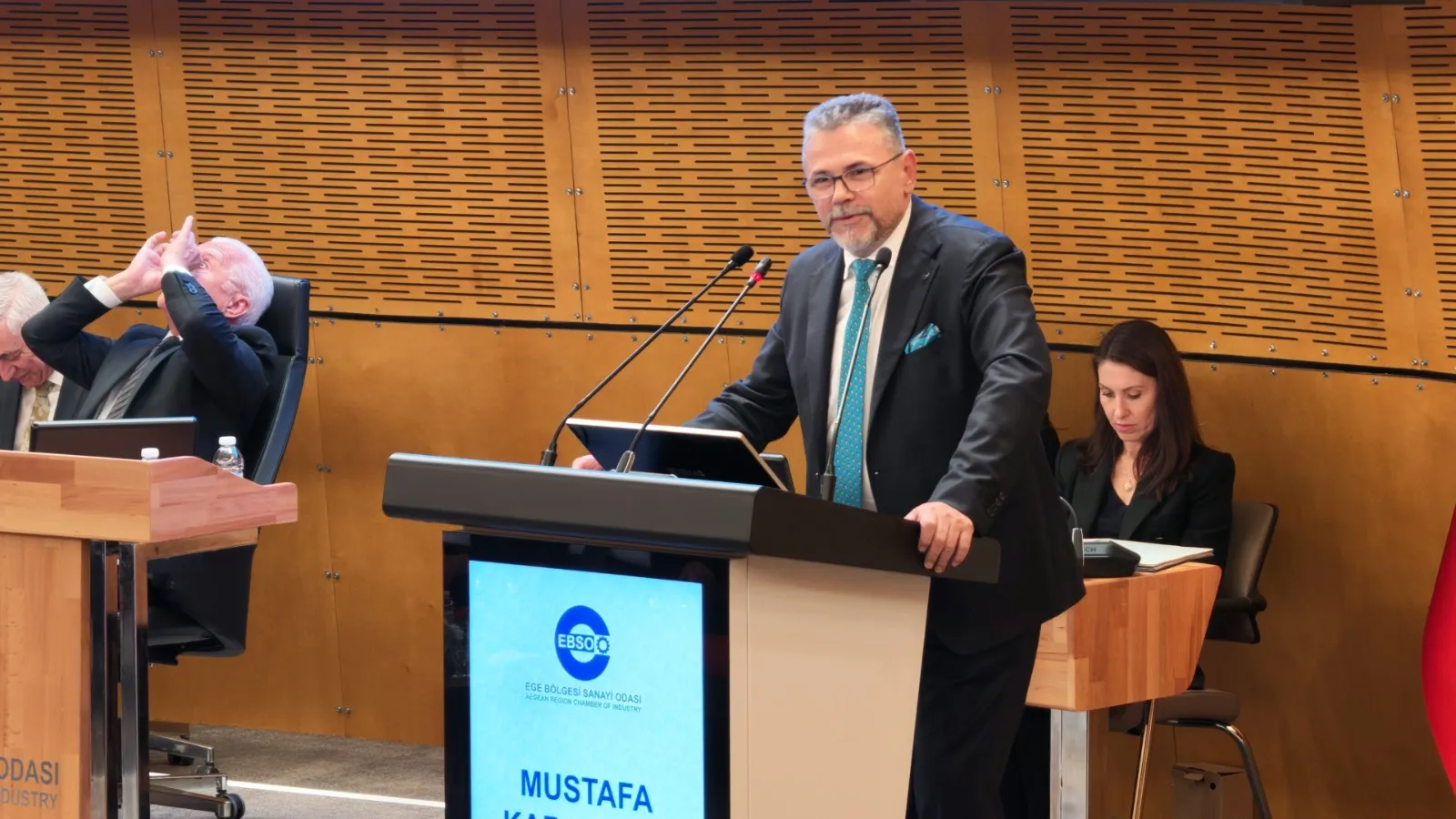 Mustafa Karabağlı, geleceğin yönetim modelini oluşturacaklarını söyledi