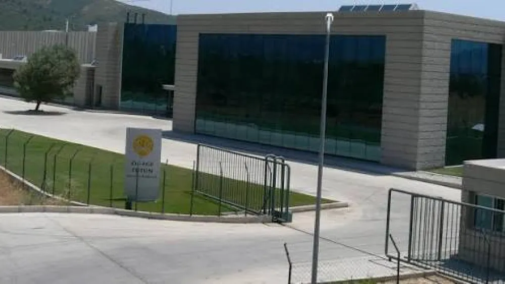 Mahmut Özgener’in tütün fabrikasında yangın çıktı