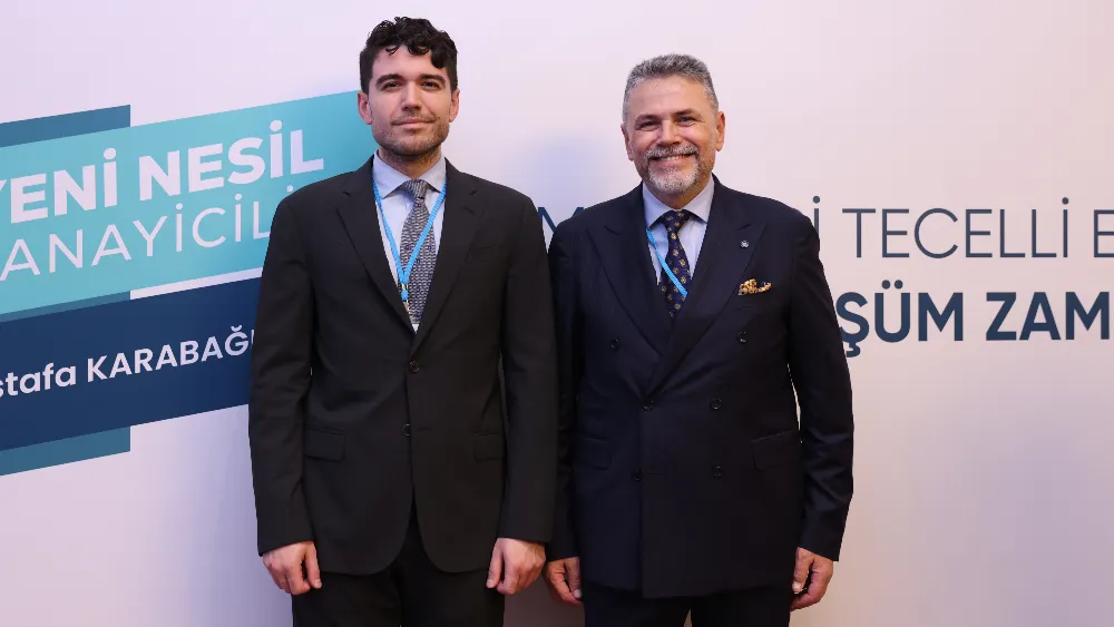 EBSO Meclis Üyesi Mert Karabağlı ve EBSO Yönetim Kurulu Başkanı Mustafa Karabağlı