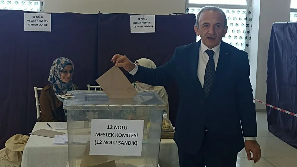 Manisa TSO’da seçim başladı: Beş grupta çift liste yarışıyor
