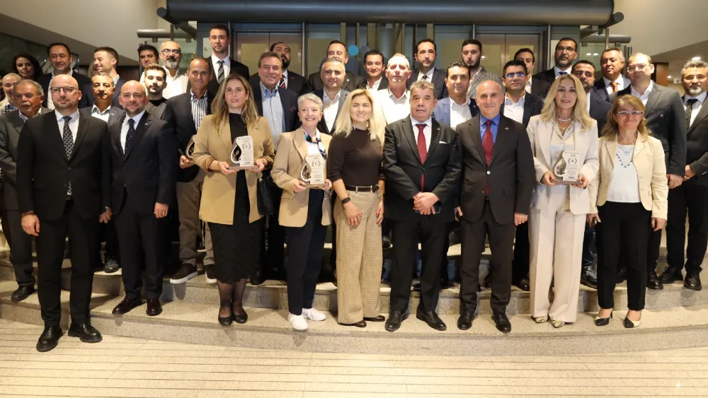EİB’de İhracatın Yıldızları ödül töreni: Zaha Hadid’in kütüphanesine İzmir’den imza!