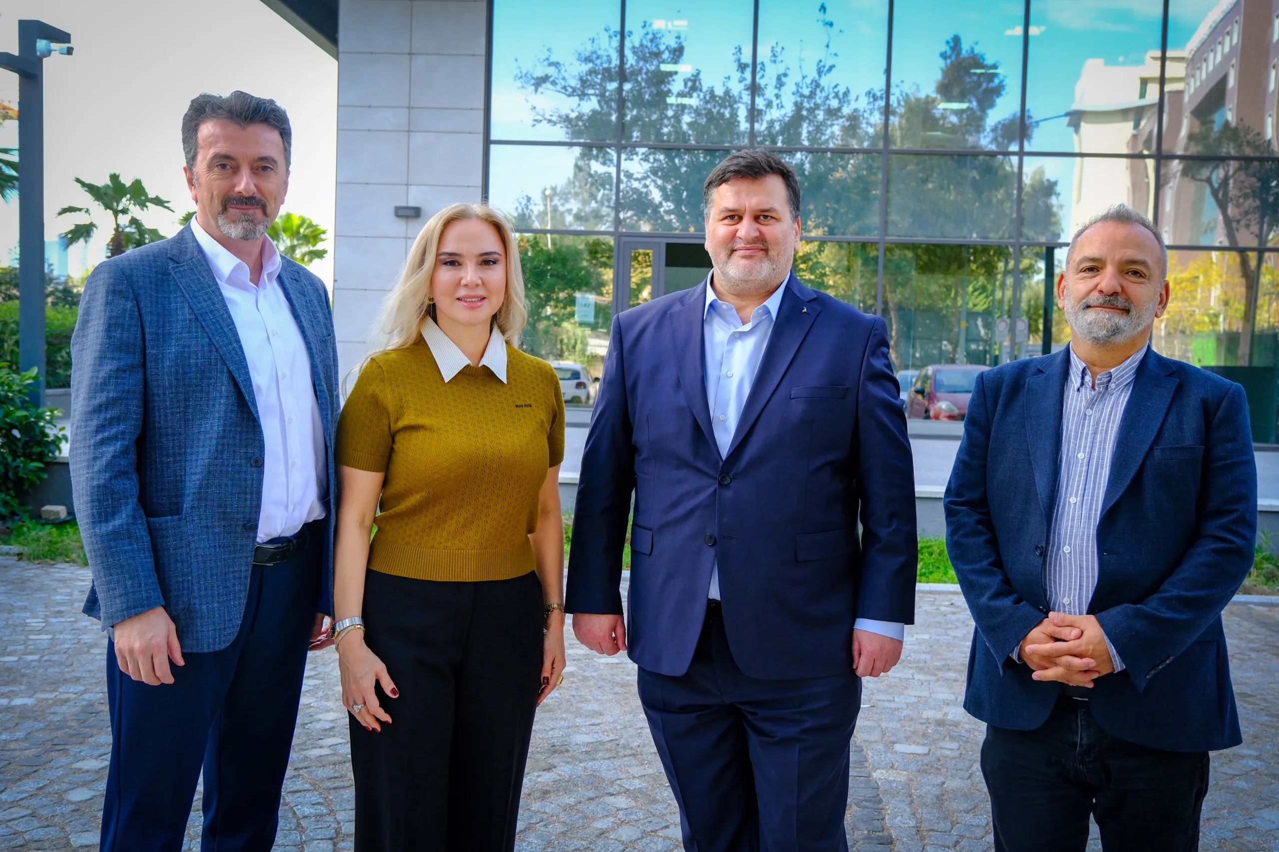 Rasila Başar, eğitim ve iş hayatını, İzmir hedeflerini anlattı