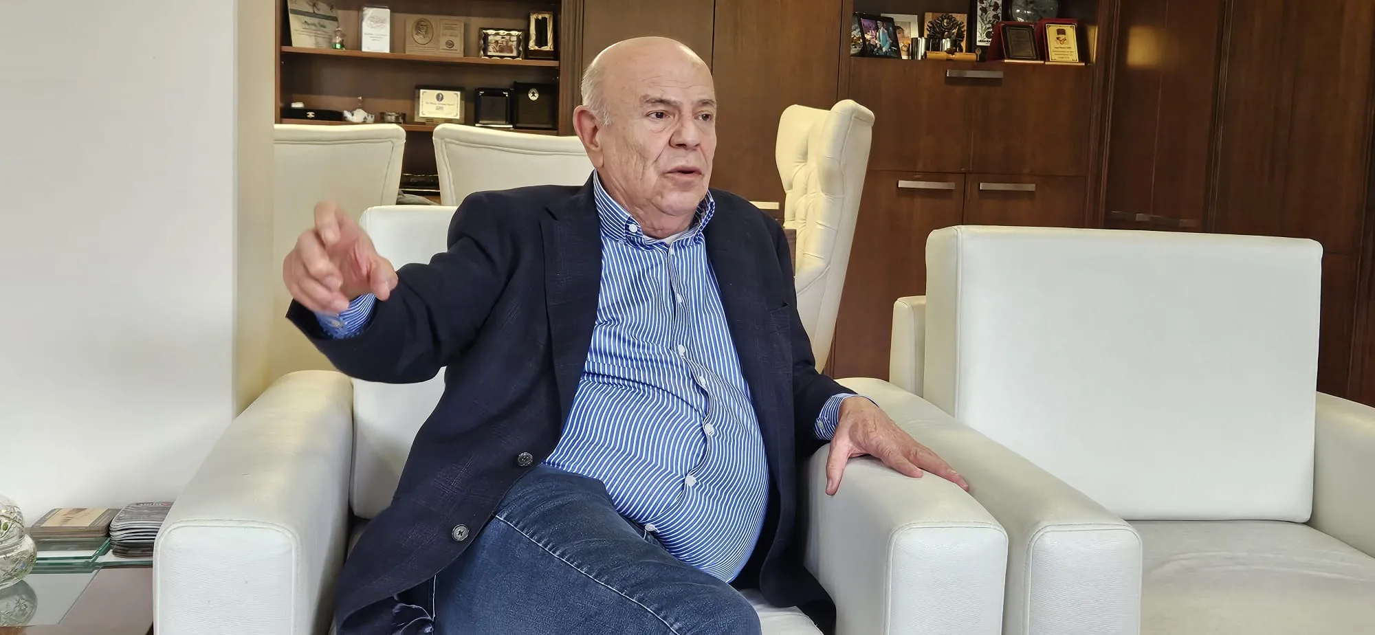 Teknik mesleki eğitim gönüllüsü Mustafa Dirin, fabrikalarındaki okulun Bursa sanayisine model olduğunu belirtiyor