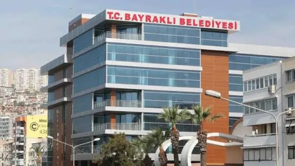 Bayraklı Belediyesi’ne operasyonda eski başkan ve iş insanları gözaltına alındı
