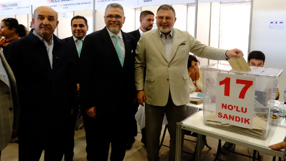 AK Partili Bilal Saygılı EBSO seçimlerinde oyunu kullandı