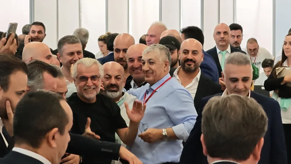 Şahin Çakan EBSO’da rakiplerini rahat geçti... Meclis üyesi oldu