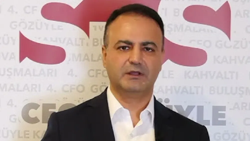 Türkiye’nin ilaç devinden İzmir’in çimento şirketine transfer