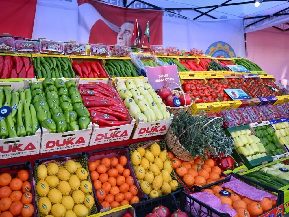 İzmir'deki marketlere baskın... İran ayvasına 8 kat fiyat! 