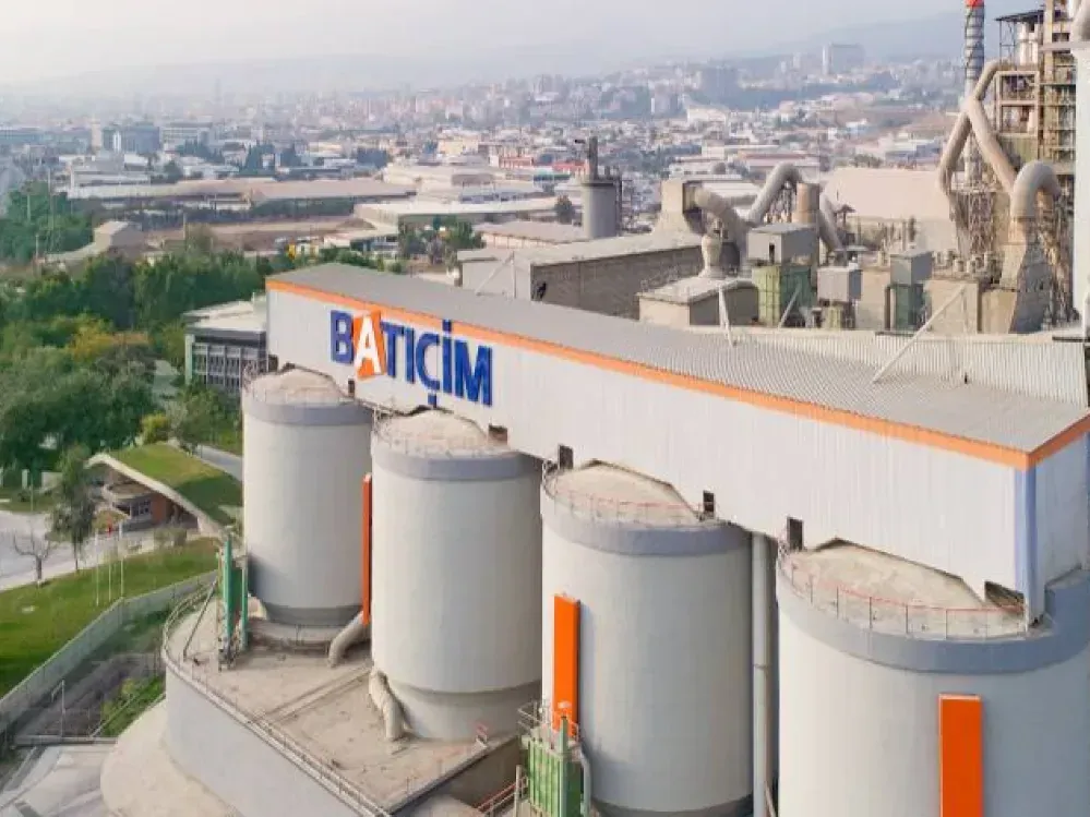 İzmir'in çimento devinden Borsa'ya CEO açıklaması 