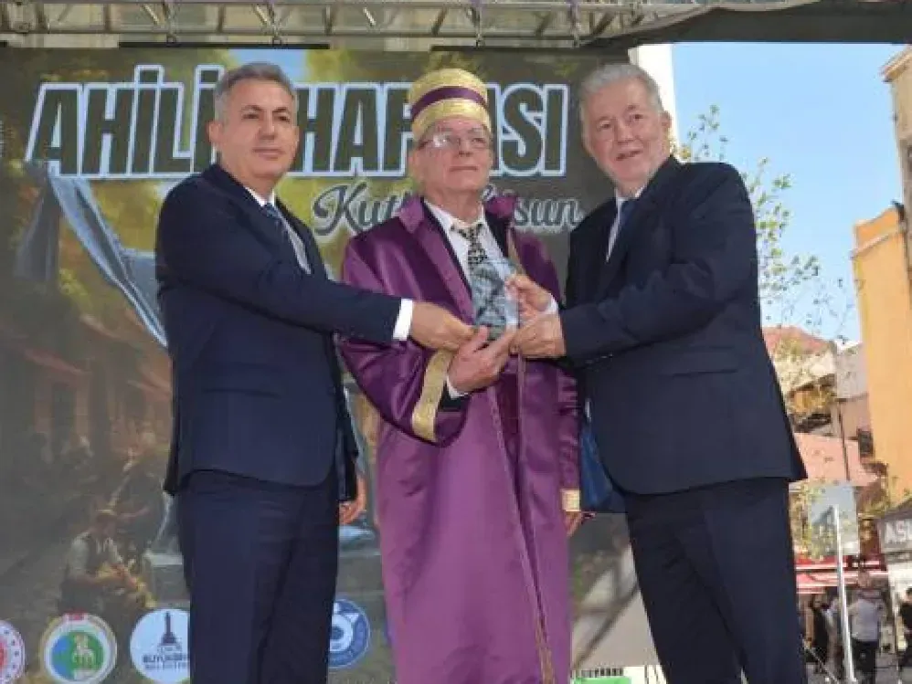 Ahilik haftası İzmir'de karnaval gibi kutlandı
