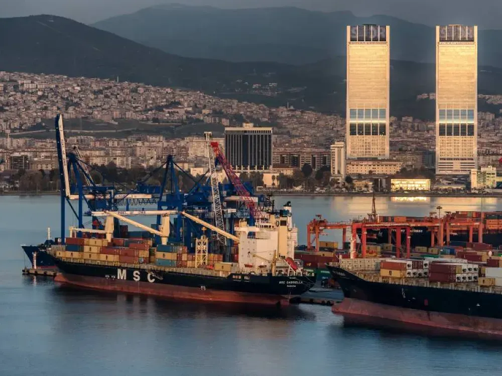 Bakan Uraloğlu'na Alsancak sorusu: Devir için zemin mi hazırlandı?