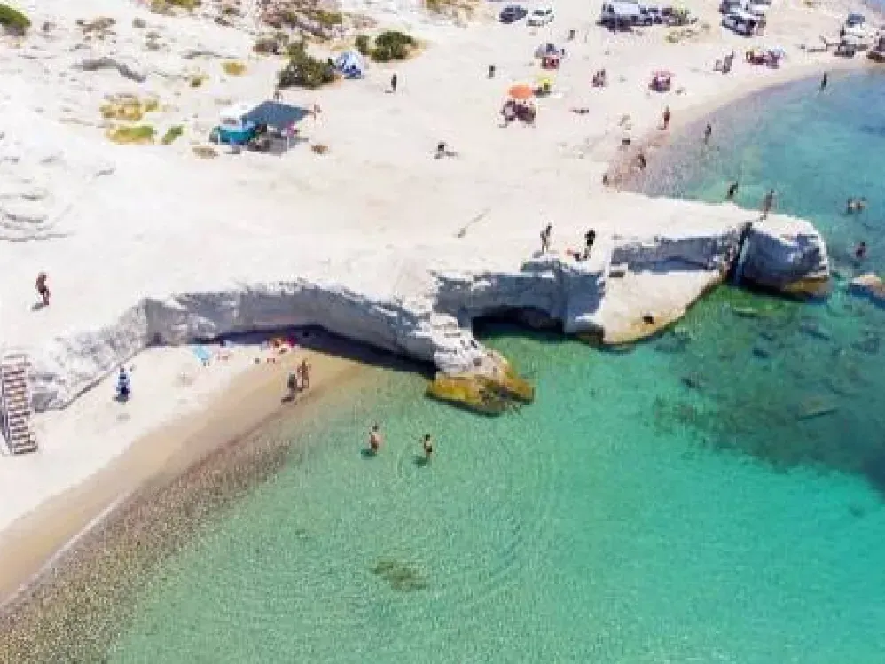 Ünlü turizmciye Alaçatı şoku... ÇED toplantısı iptal oldu
