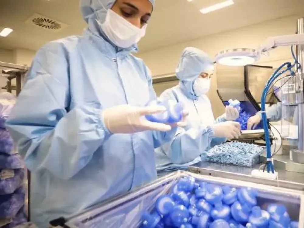 İzmirli ünlü iş insanına 2.2 milyar liralık şok… Kazandığı ihale iptal edildi…