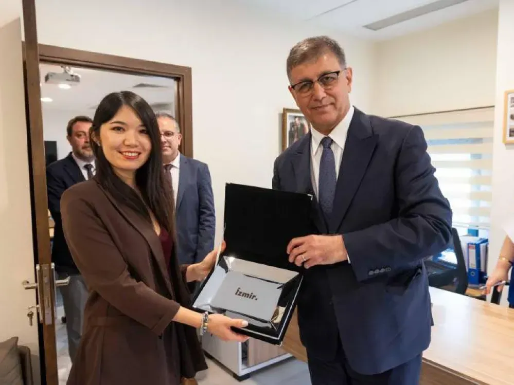 'Çinli turistlere İzmir'in kapısı her zaman açık'