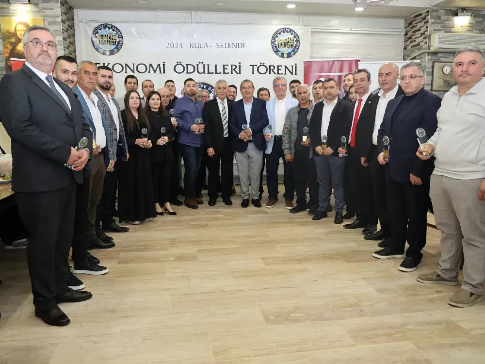 Kulalı ve Selendili iş insanlarının ödül gururu