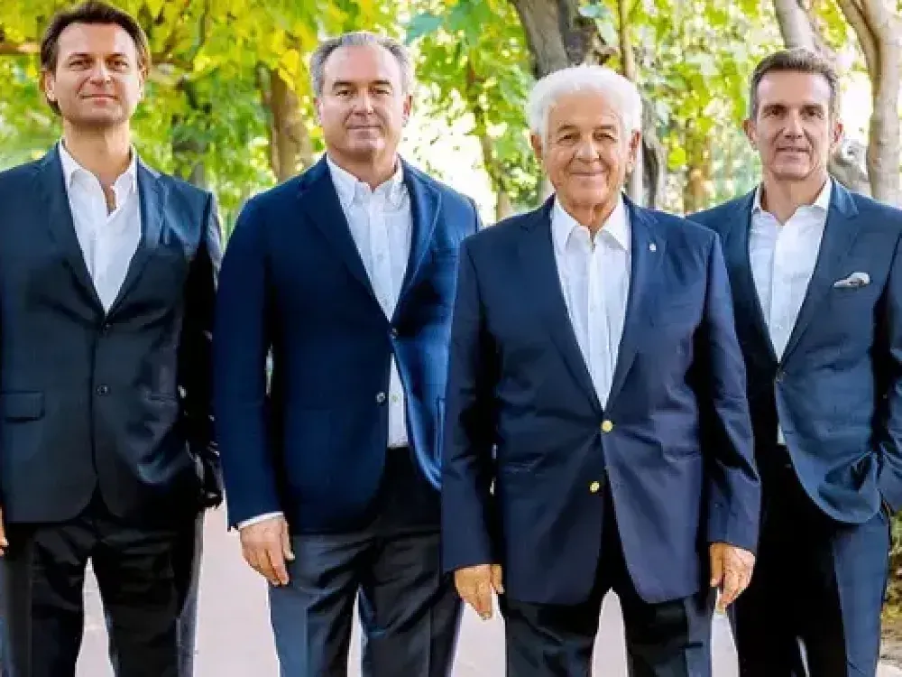 Milyar dolarlık mal varlığına sahip ünlü ailede miras kavgası kızıştı…