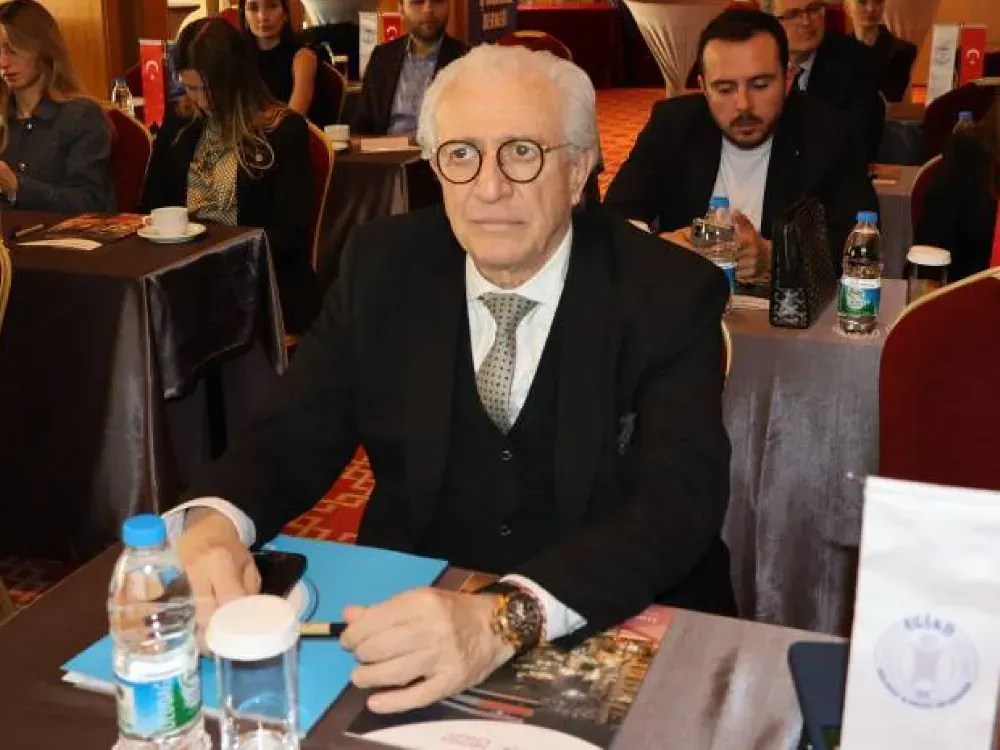 Eskinazi: Türkiye tüketimle değil üretim ve ihracatla büyümelidir