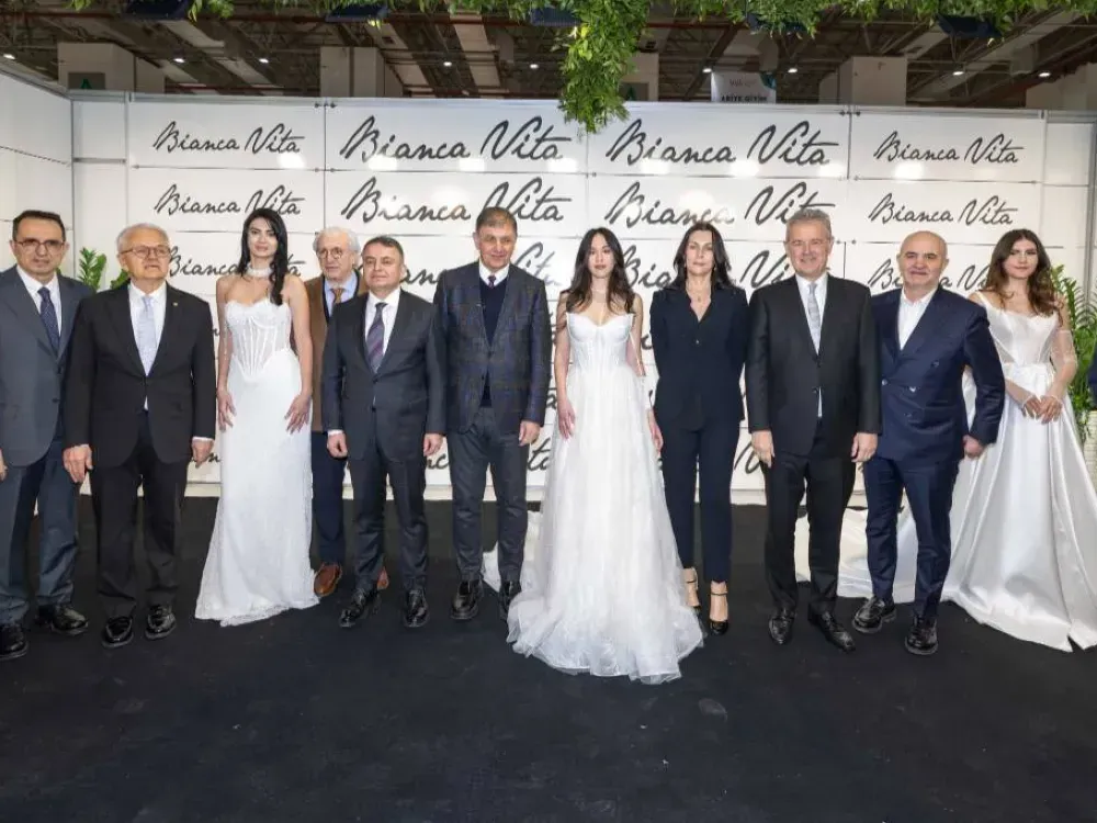 Moda ve gelinlik sektörü İzmir'de buluştu