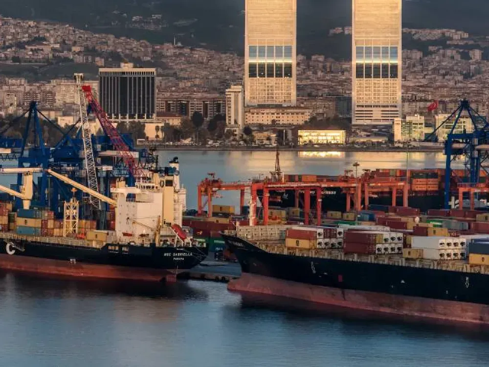 İzmir Limanı’nda devir hazırlığı: 370 çalışan limandan çıkarılıyor