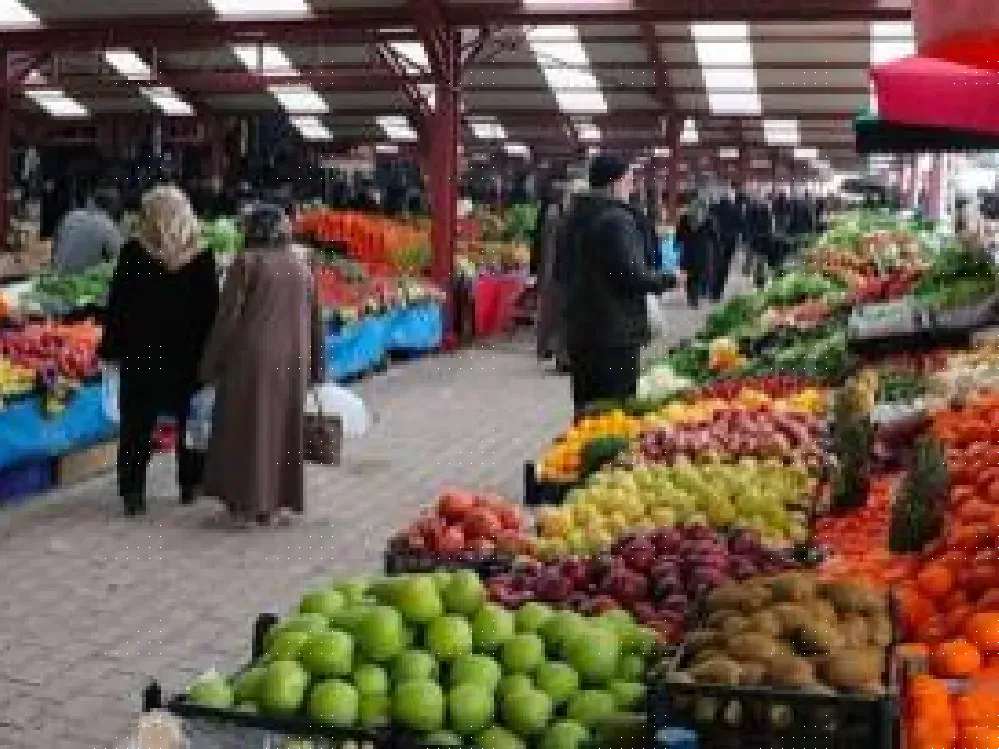 Semt pazarlarına savaş darbesi: Fiyatlar uçtu, tezgahlar boşaldı