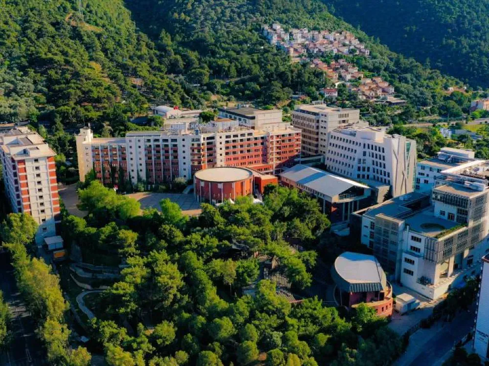İzmir Ticaret Odası’nda Ekonomi Üniversitesi gururu
