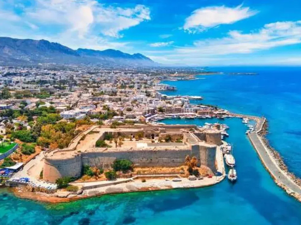 Kuzey Kıbrıs'tan İzmir'e yatırım daveti